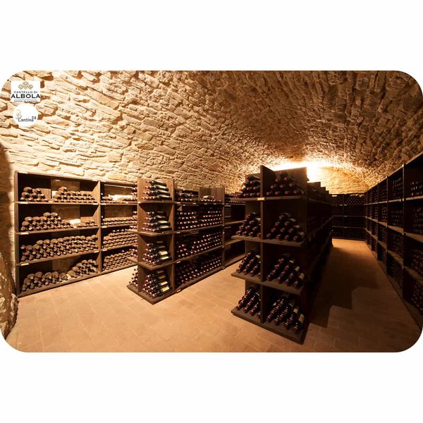 Weinkeller von Castello di Albola - Cantina24.